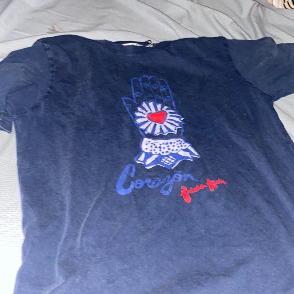 Blue T Hasma Hand